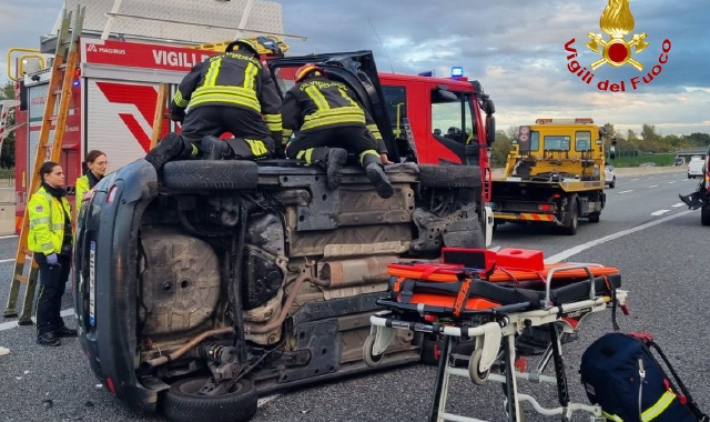 L’auto della donna dopo l’incidente