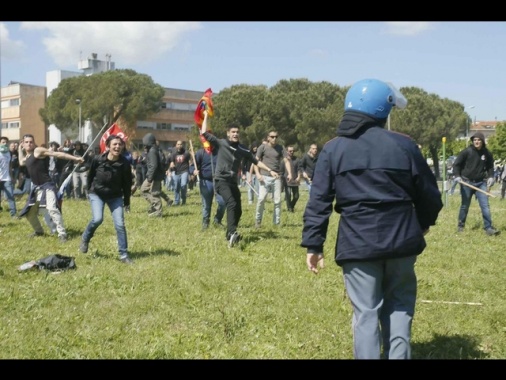 Scontri Pisa, una decina i poliziotti indagati