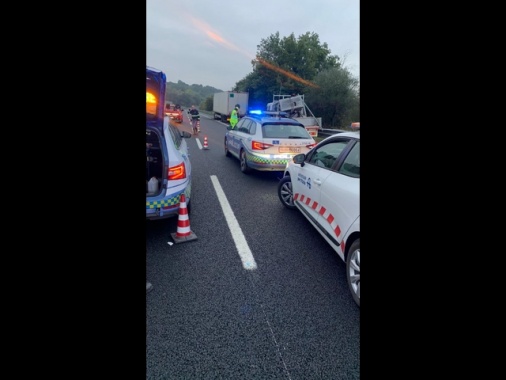 Morti due operai investiti sull'A1 in Umbria