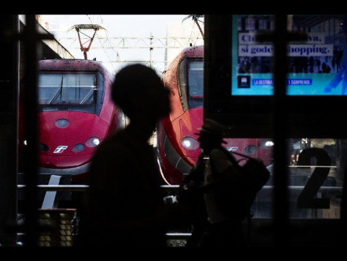 Treni, al via sciopero di 8 ore dopo aggressione a capotreno