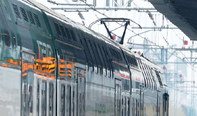 La rissa è avvenuta sul treno diretto a Como (foto Archivio)