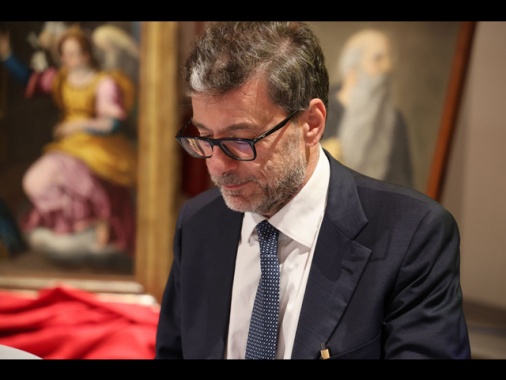 Giorgetti, crescita incoraggiante, non stupirebbe revisione 2024