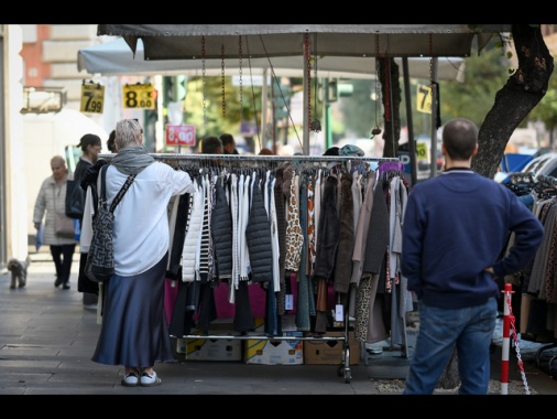 Istat, a settembre volume vendite +1,2% mese, +0,3% anno