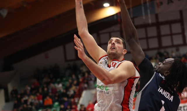 Basket, Legnano batte Lumezzane