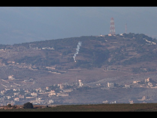 Tre morti in raid israeliani su valichi confine con il Libano