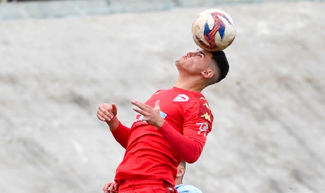 Bilario Azizi con la maglia del Città di Varese (foto Blitz)