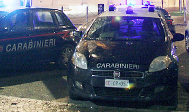 Su quanto accaduto indagano i carabineri (foto Archivio)