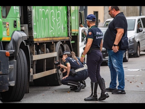 Incidente sul lavoro a Milano, morto un operaio