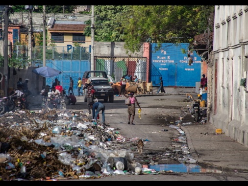 Media, 'due giornalisti uccisi ad Haiti'