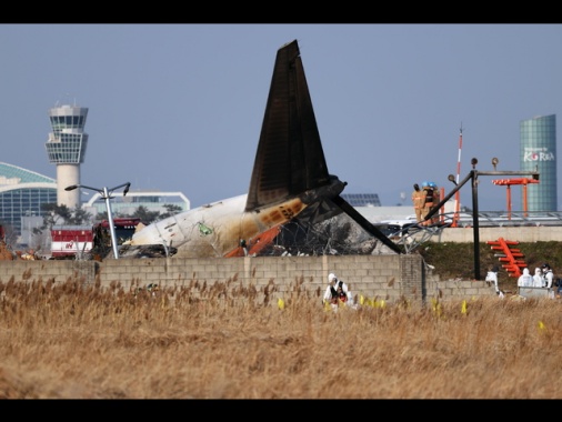 Corea Sud: bilancio morti dello schianto aereo sale a 120