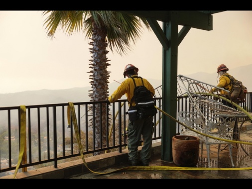 Incendi Los Angeles, le vittime salgono a 24