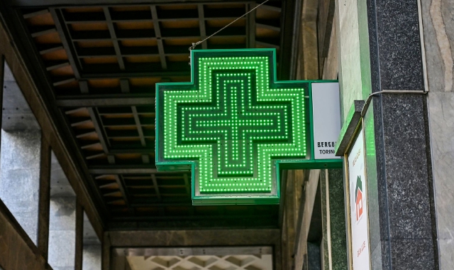 Etilometri fai da te e “cannabis test”: assalto alle farmacie