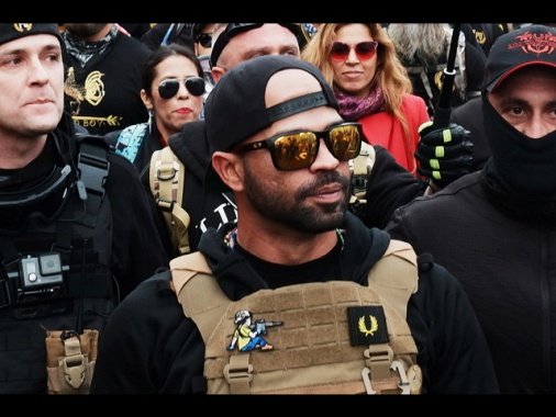 Il leader dei Proud Boys Tarrio graziato da Trump