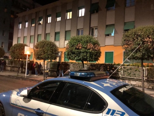 Neonata di un giorno rapita da clinica a Cosenza