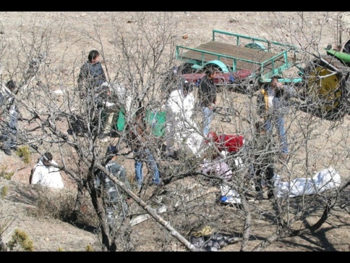 Messico: trovati 10 corpi in fosse nel nord, 8 smembrati