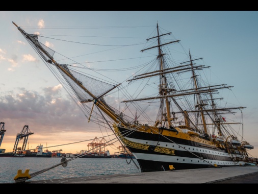 L'Amerigo Vespucci è a Gedda, al via 33/ma tappa tour mondiale