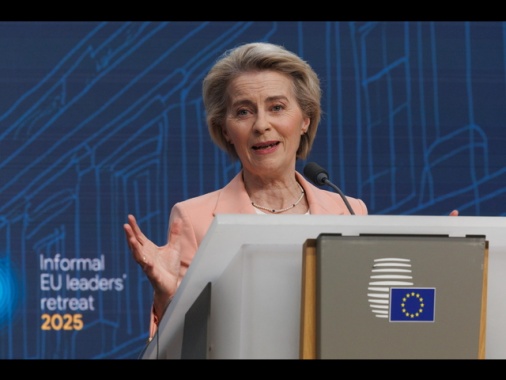 Von der Leyen, 'negoziamo con gli Usa tutelando interessi'