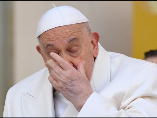 Il Papa non legge la catechesi, 