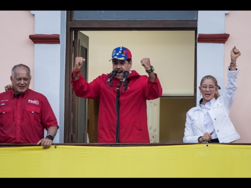 Maduro denuncia 'furto' di un aereo di Stato da parte Usa