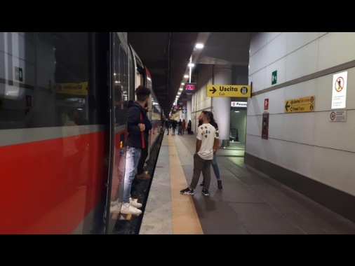 ++ Guasto in stazione Bologna, ritardi di quasi 2 ore su Av ++