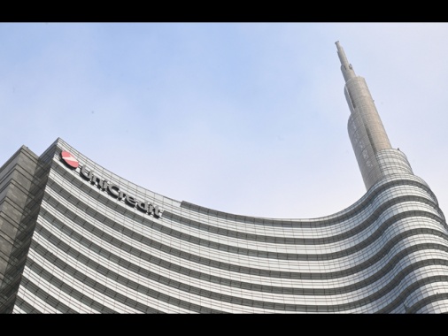 Unicredit batte le stime, utile 2024 a 9,3 miliardi