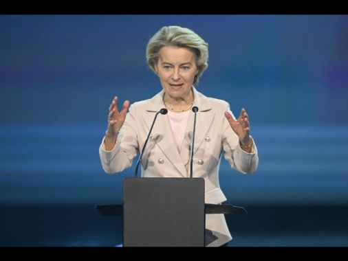 Von der Leyen, 'l'Ue risponderà ai dazi Usa'