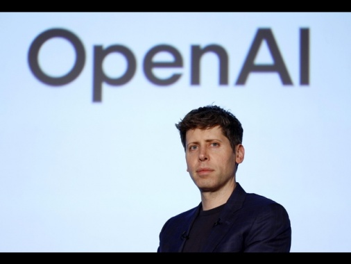 Altman (OpenAI), Musk sta cercando di rallentarci