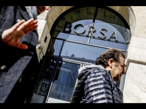 Borsa: Milano in allungo (+1,4%), balzo di Buzzi e Saipem