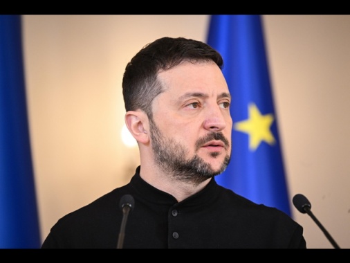 Zelensky, 'pronti a implementare stop agli attacchi a centrali'