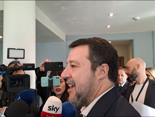 Lega, rivediamo norma sulle adozioni dopo sentenza Consulta