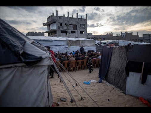 Hamas, 'almeno due morti nel raid israeliano a Khan Younis'