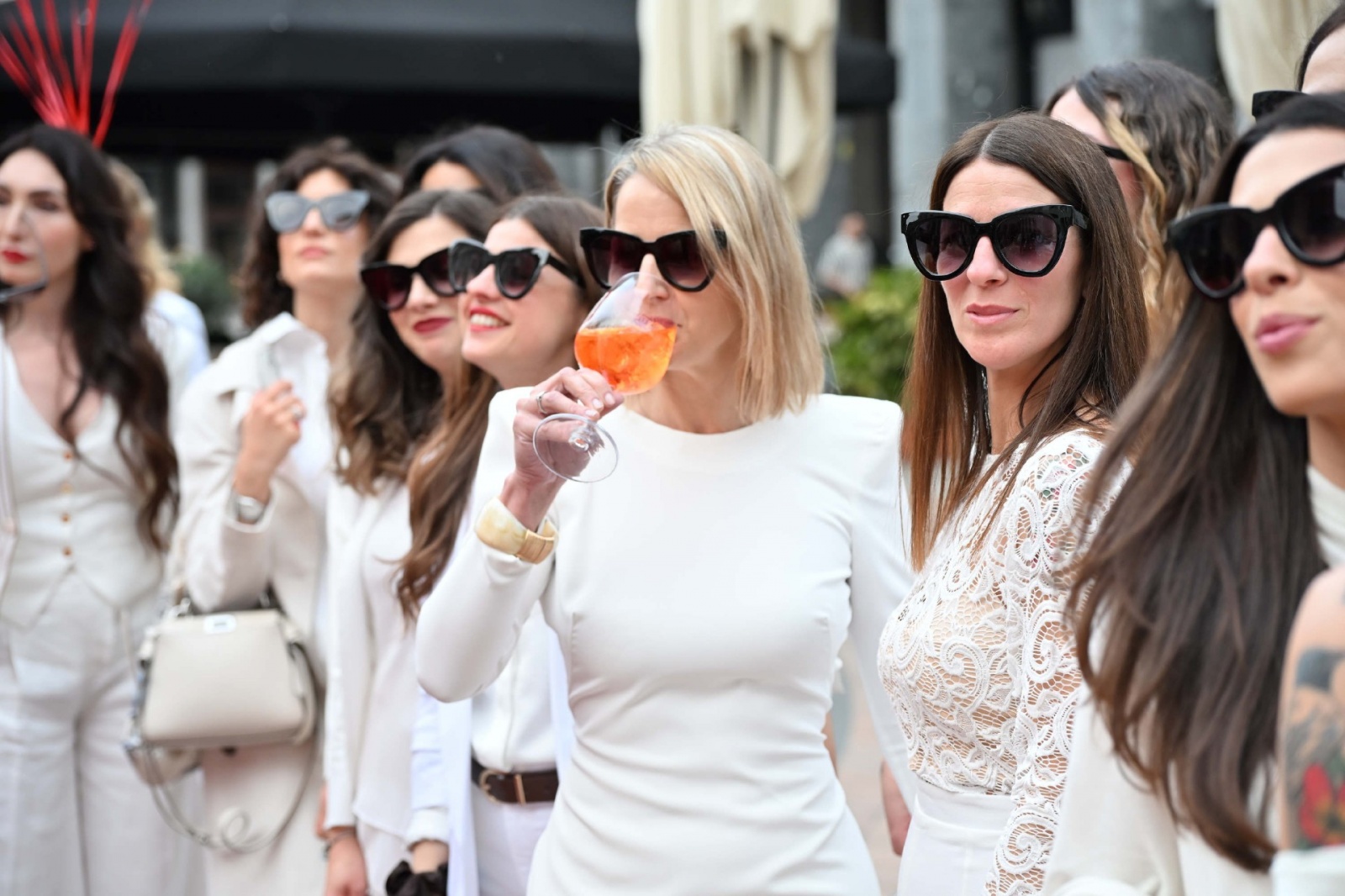 VARESE. EVENTO BENEFICO C.A.O.S. ORGANIZZATO DA ANNA DEL BAR RISTORANTE BASILICO PER LA PROIEZIONE DE ÒIL DIAVOLO VESTE PRADA 2Ó CON ADELE PATRINI, PROF.SSA FRANCESCA ROVERA E EMANUELE MONTI AL MIV, MULTISALA VARESE