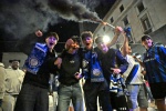 VARESE. FESTEGGIAMENTI TIFOSI INTER IN PIAZZA MONTE GRAPPA