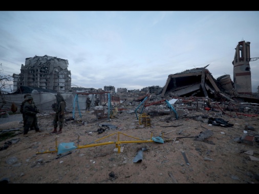 Media, oltre 60 morti in raid israeliano nel nord di Gaza