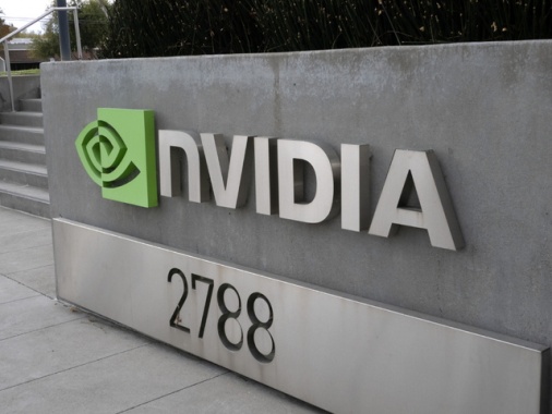 Nvidia fa il pieno di utili, ma stime deludono il mercato