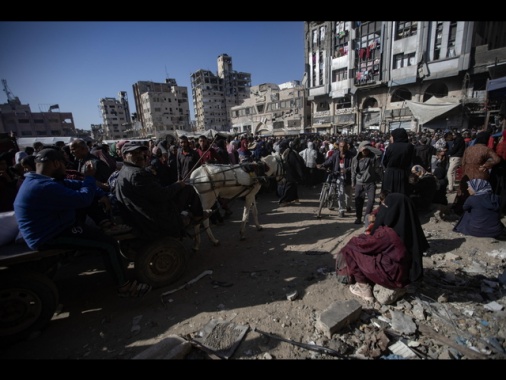 Media, 22 morti in un altro raid israeliano a Gaza City