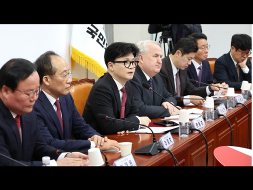 Leader partito al governo, 'dimissioni Yoon inevitabili'