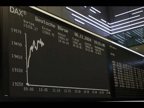 Borsa: l'Europa in avvio è positiva, Parigi +0,78%