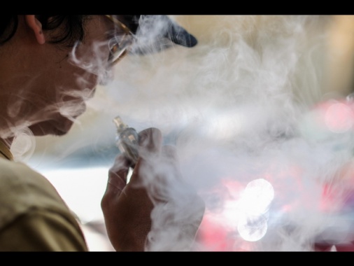 Dombrovskis, la Commissione esaminerà riforma tasse tabacco