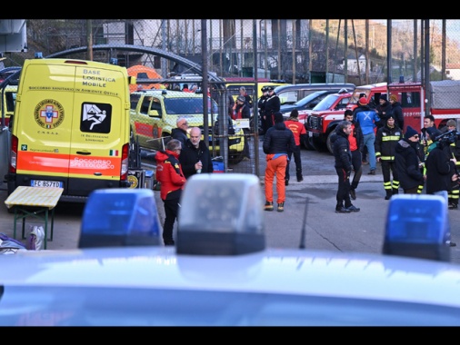 La speleologa Ottavia Piana estratta dalla grotta