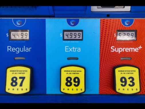 Il petrolio apre in calo a New York a 68,84 dollari