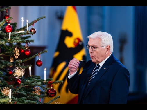Germania, presidente scioglie Parlamento, si vota il 23/2