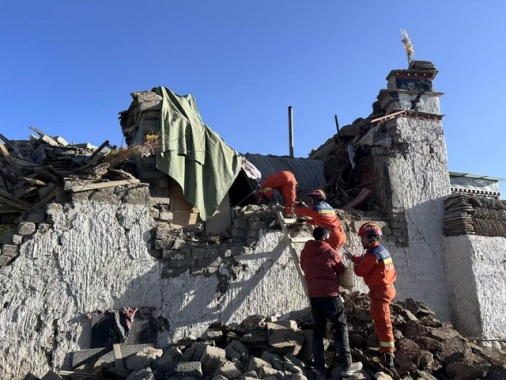 Sale a 126 morti il bilancio del terremoto in Tibet