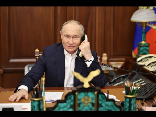 Cremlino ribadisce, 'Putin aperto a contatti con Trump'