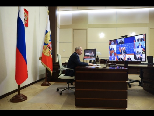 Cremlino,'per Usa e Russia contatti Trump-Putin necessari'