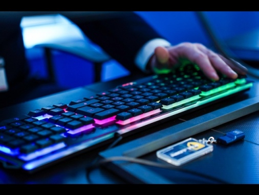 Crescono gli attacchi informatici in Italia, +18% nel 2024