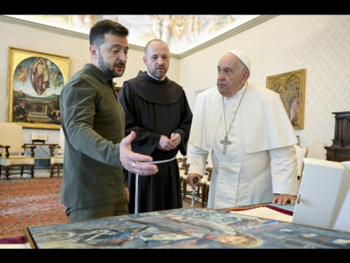 Media, Zelensky parteciperà ai funerali di Papa Francesco
