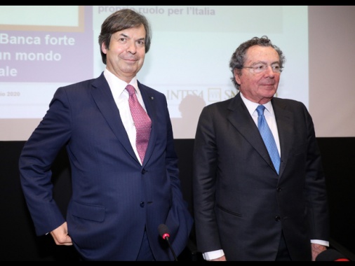 Da soci Intesa si' a nuovo cda con Messina e Gros-Pietro