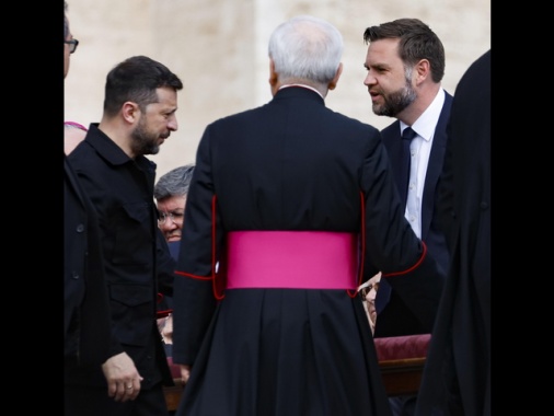 Vance vede Zelensky a Roma, incontro di 30 minuti