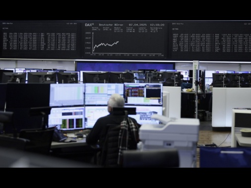 Borsa: l'Europa chiude in positiva, si guarda a Usa